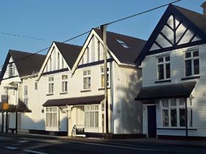 Penny Farthing Hotel & Cottages