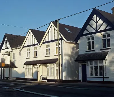 Penny Farthing Hotel & Cottages