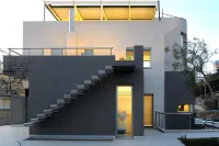 Art House Quartu - Margine Rosso