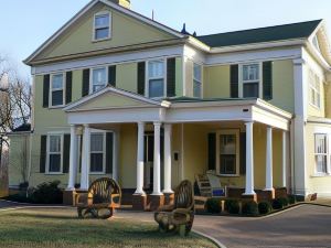 Six Acres Bed & Breakfast