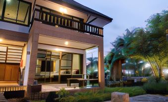BaanRimNam Resort Trat