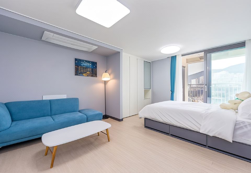 3. 여수 경도유탑스..