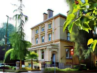 Victoria Square Hotel Clifton Village Hotels near Clifton