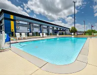 Days Inn by Wyndham Fort Smith - parking