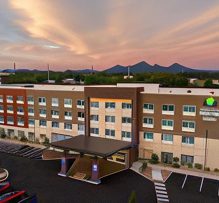 Holiday Inn Express & Suites ROANOKE – CIVIC CENTER by IHG