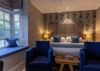Langshott Manor - Luxury Hotel Gatwick Hôtels à : Horley