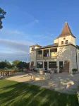 Aux Coteaux d'Aussac Hotels in L'Honor-de-Cos