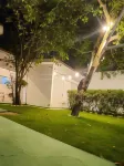 Yolo Hostel Hotel a 