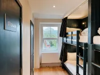 Base Camp Snowdonia, Gwersyll Cyntaf Eryri Hotels in Llanddoged and Maenan