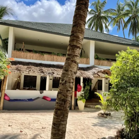 Blue Reef Sport & Fishing Lodge and Bungalows
