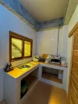 Love Room, Center Thong Sala