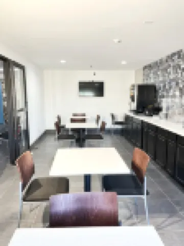 Super 8 by Wyndham Peoria