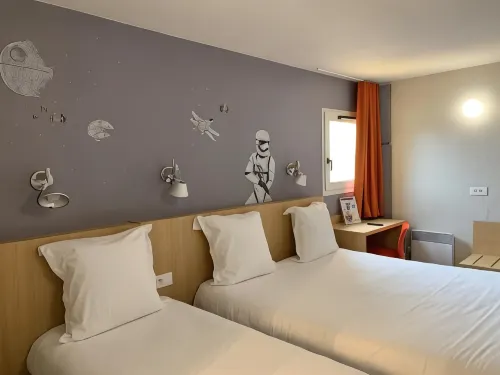 Brit Hotel Essentiel Tours Sud Chambray-lès-Tours - 駐車場