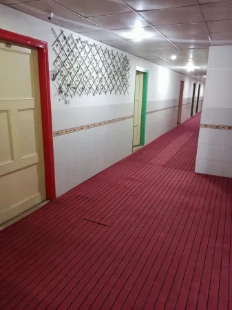 Hotel de Grand Отели рядом с достопримечательностью «Раджа Базар»