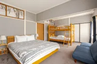 Hunters Gate Hotels near Iiyama Station