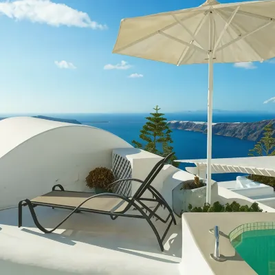 Caldera's Majesty Hotels near Skaros