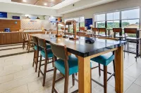 Holiday Inn Express Dublin Hotels in Pulaski
