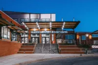 Holiday Inn Rock Hill Các khách sạn gần Irwin Belk Track at Winthrop University