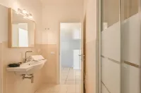 Elegant Residence Ea Bianca 2 Bedroom Sleeps 6 Plus Extra Bed Available