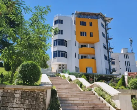 Alvero Hotel Hotels in Permet