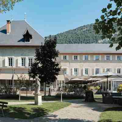 Château des Comtes de Challes Hotel Exterior