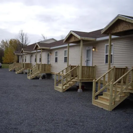 Lakeview Motel & Apartments