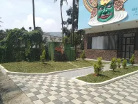 Highrange Plaza