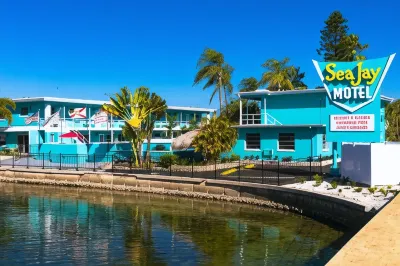 Sea Jay Motel and Marina Hotels near Vine & Grind