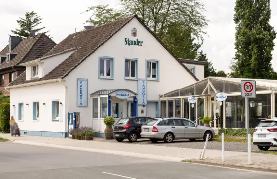 施密特加尼酒店