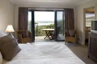 The Sanctuary at Bay of Islands Hotels in Opua