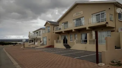 Whale Watchers Inn