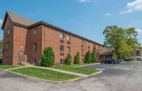 Suburban Studios Indianapolis Northwest - College Parks Hotels in Indianapolis