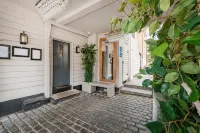 Funky Monk Hotel Hotels in Ongar