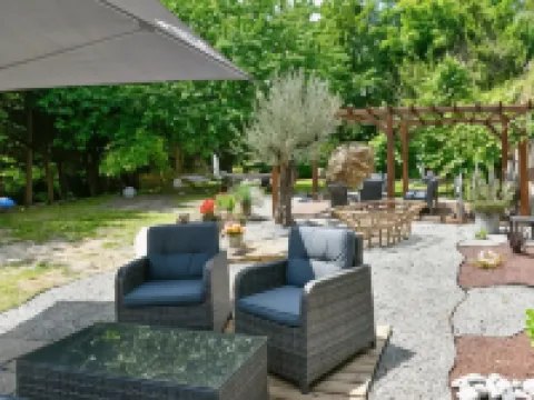 Enjoy Garden Hotels in Vierzon