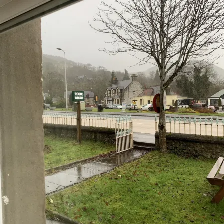 1 Lochness Rooms&Hostel