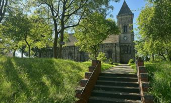 Stunning 1-Bed Studio in Pudsey