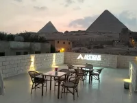 Antique Pyramids Inn