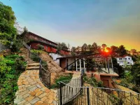 Yak and Yeti Inn Hotel a Majkhali