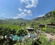 Xoè Homestay Отели в г. Hang Dong