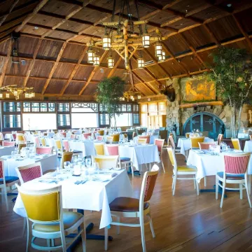 Overlook Lodge and Stone Cottages at Bear Mountain