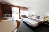 Blue Shades Motel Hotel a Maryborough