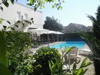 Ibis Belfort Danjoutin - Swimmingpools