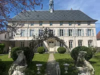 Le Château de Failloux, Chambres D hôtes,Piscine intérieure Hotels in Jeuxey