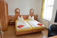 Hotel Garni Goldene Henne