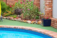 Crescent Motel Taree - Pools