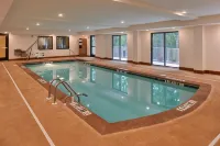 Holiday Inn Express & Suites West Ocean City