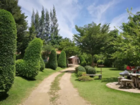 วิลล่า ทัสคานี คันทรี รีสอร์ท โรงแรมในอำเภอ สวนผึ้ง