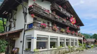 Alpina Boutique Hotel Interlaken - Ringgenberg - Adults Only ! Hotels in Ringgenberg