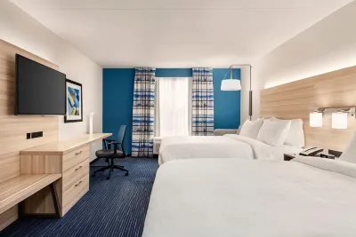 Holiday Inn Express Dumfries Hotels near The Weems-Botts Museum & Annex