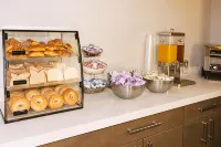 Lorraine Hotel - breakfast